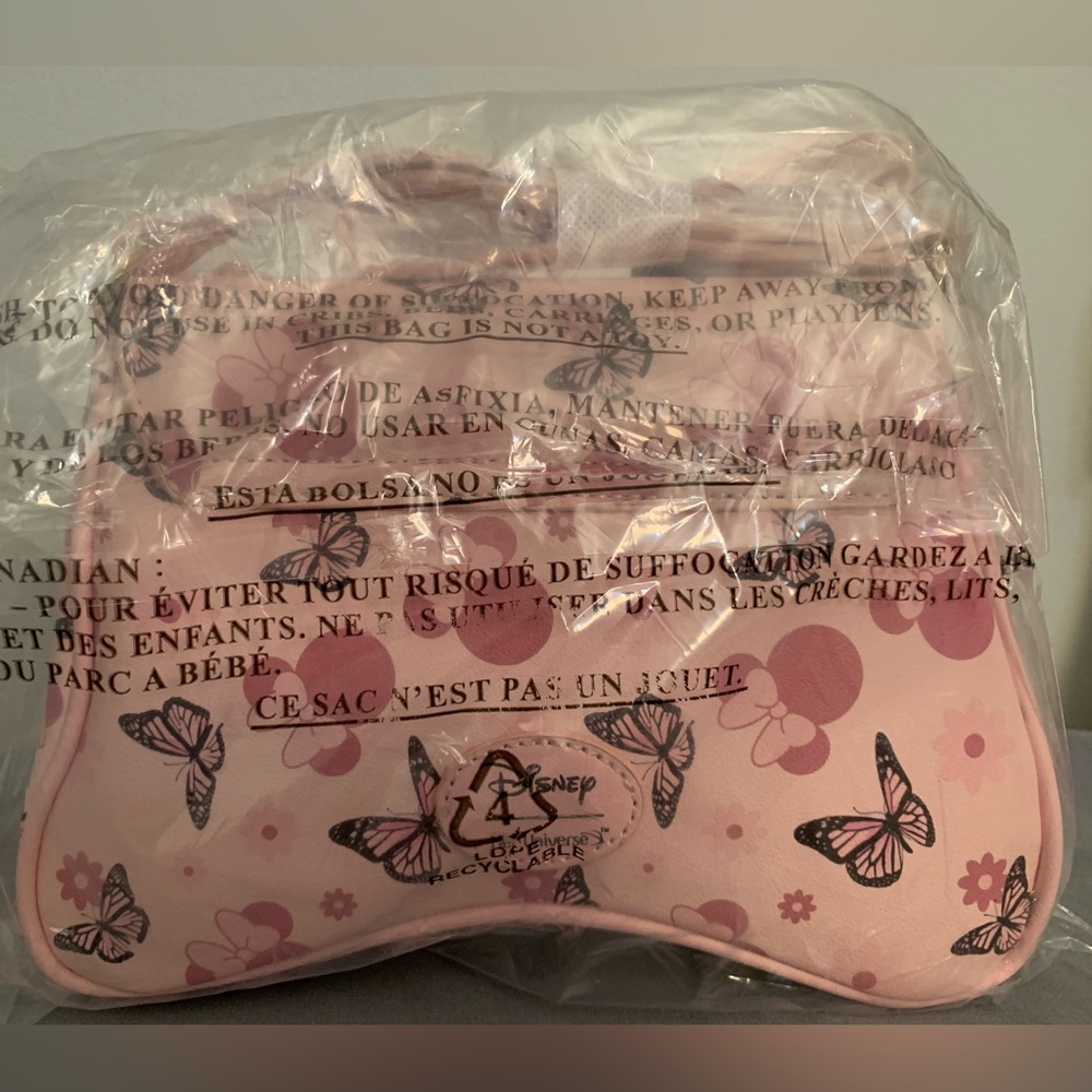 Her Universe Disney Minnie Mouse Butterfly Bow Baguette Bag - Picture 2 of 5